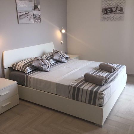 Le Domus Modern Apartments Cagliari Su Forti Exterior photo